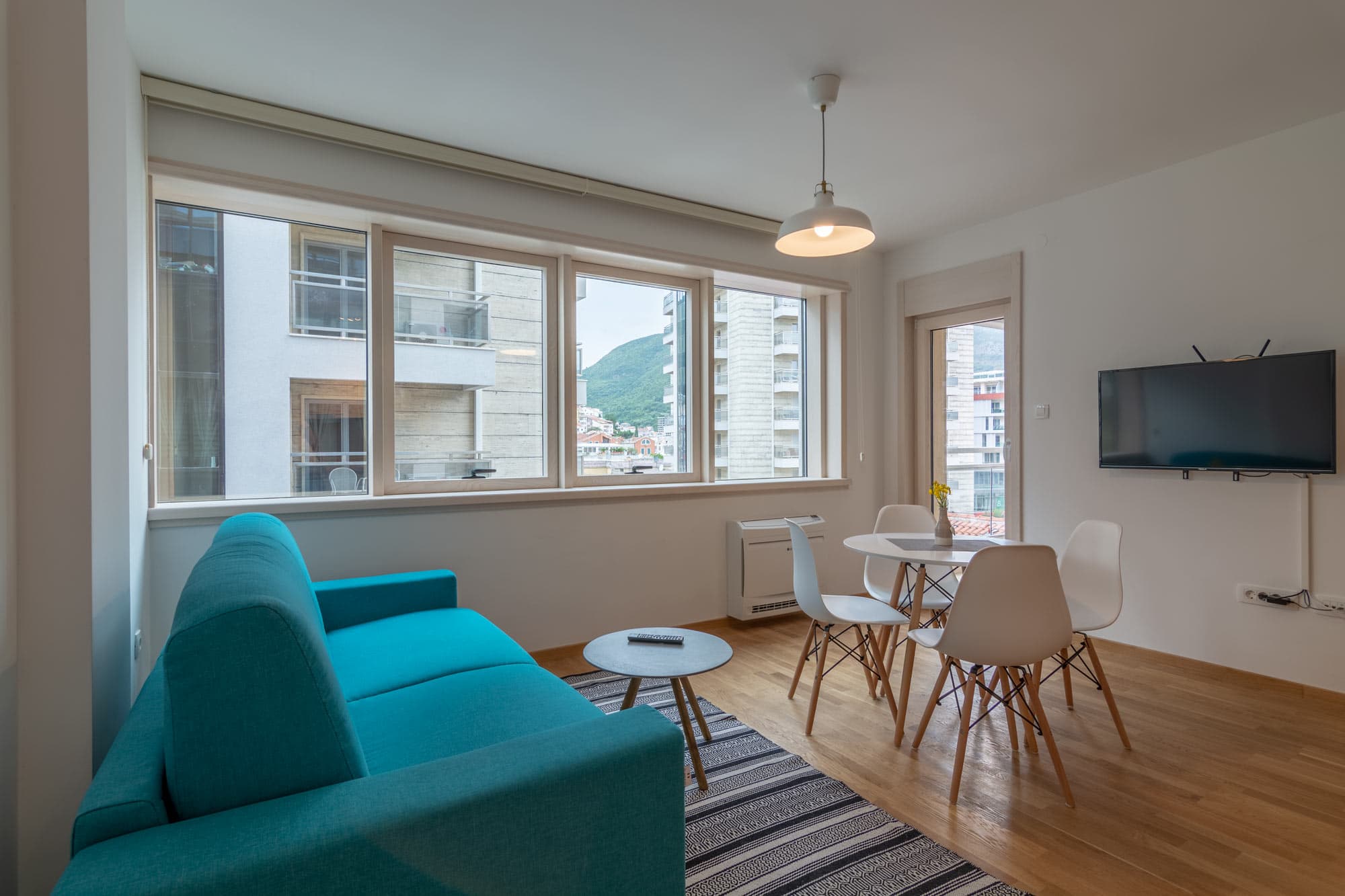 Cozy Seaside Apartment